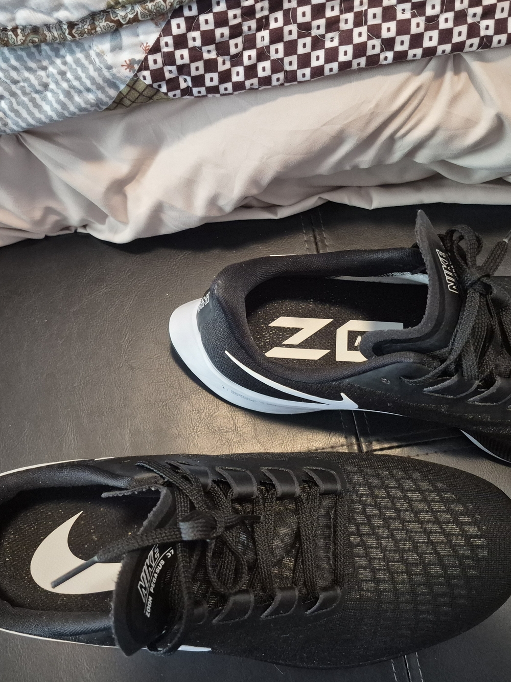 Nike Air Zoom Pegasus 37 Men's Running Sneakers size 11 1/2 - Picture 3 of 11